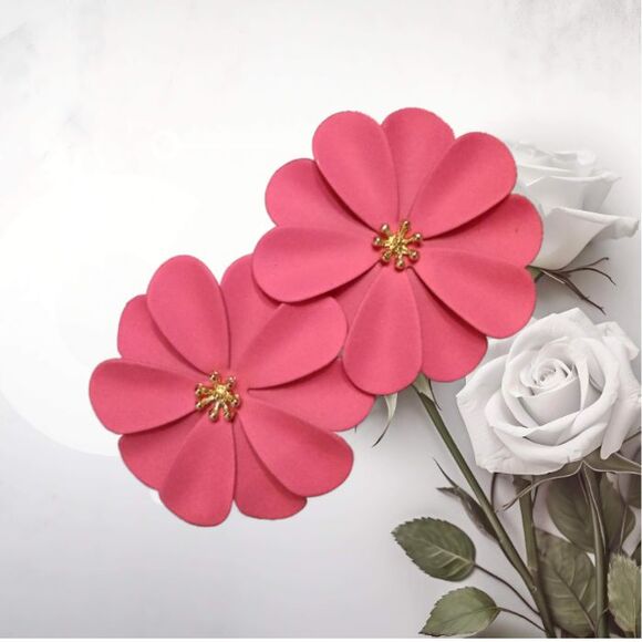 New 1.5" PINK Flower Gold Center Earrings - Picture 2 of 5